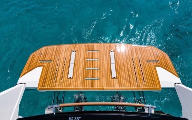 46-ft-beneteau-gt-power-yacht-08.jpg